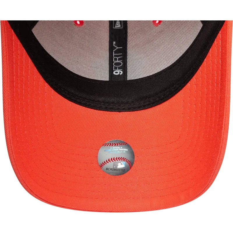 cepice-zaoblena-oranzova-nastavitelny-9forty-team-outline-new-york-yankees-mlb-new-era