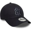 justerbar-morkbla-bojd-keps-med-morkbla-logotyp-9forty-team-outline-fran-new-york-yankees-mlb-av-new-era