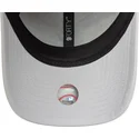 graue-verstellbare-kappe-mit-gebogenem-schirm-und-grauem-logo-9forty-team-outline-der-new-york-yankees-mlb-von-new-era