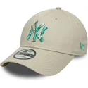 beige-verstellbare-9forty-seasonal-infill-kappe-der-new-york-yankees-mlb-von-new-era