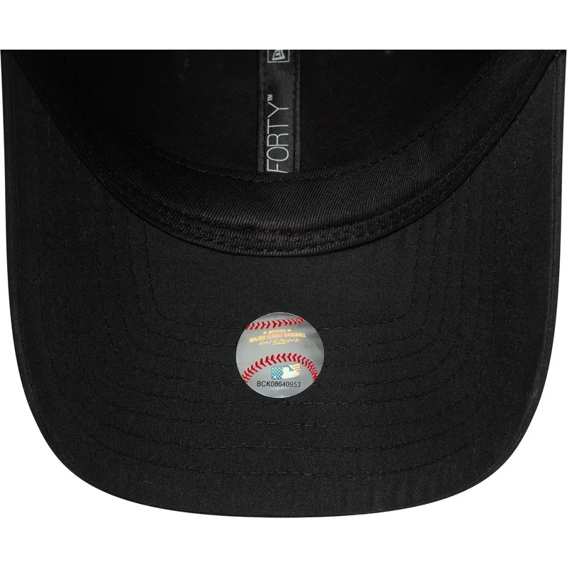 cepice-zaoblena-cerna-nastavitelny-pasek-9forty-flawless-new-york-yankees-mlb-new-era