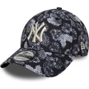 schwarze-verstellbare-gebogene-kappe-9forty-all-over-print-der-new-york-yankees-mlb-von-new-era
