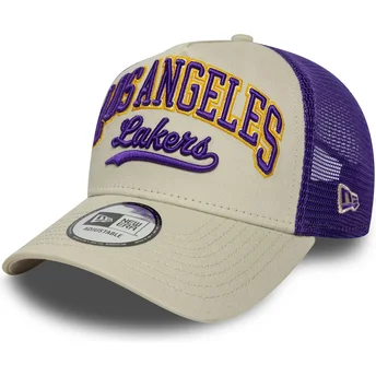 Beige-violette Los Angeles Lakers NBA Trucker-Kappe E Frame Script von New Era