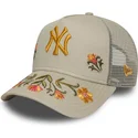 beige-trucker-cap-a-frame-floral-icon-der-new-york-yankees-mlb-von-new-era