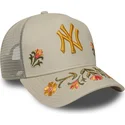 beige-trucker-cap-a-frame-floral-icon-der-new-york-yankees-mlb-von-new-era