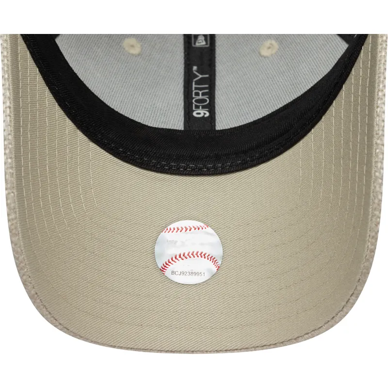 cepice-zaoblena-bezova-nastavitelny-9forty-woven-new-york-yankees-mlb-new-era cepice-zaoblena-bezova-nastavitelny-9forty-woven-new-york-yankees-mlb-new-era