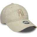 beige-verstellbare-curved-cap-fur-damen-mit-beigem-logo-9twenty-linen-der-new-york-yankees-mlb-von-new-era