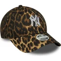 verstellbare-damenkappe-9twenty-outline-new-york-yankees-mlb-leopardenmuster-von-new-era