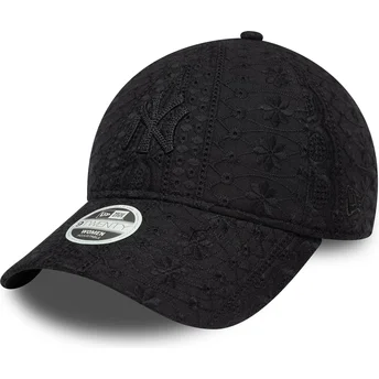 Schwarze, verstellbare Damen-Cap mit gebogenem Schirm und schwarzem 9TWENTY New York Yankees MLB-Logo von New Era