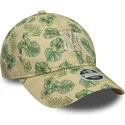 beige-verstellbare-damenkappe-9twenty-all-over-print-tropical-der-new-york-yankees-mlb-von-new-era