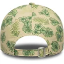 beige-verstellbare-damenkappe-9twenty-all-over-print-tropical-der-new-york-yankees-mlb-von-new-era