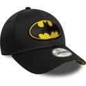 schwarze-verstellbare-kinder-cap-mit-gebogenem-schirm-9forty-all-over-print-von-batman-dc-comics-von-new-era