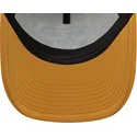 cepice-zaoblena-bezova-snapback-a-frame-graphic-patch-new-era