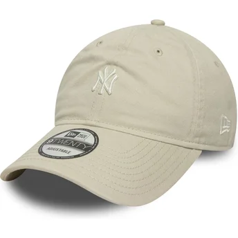 Beige verstellbare Kappe mit gebogenem Schirm 9TWENTY Mini Logo Washed der New York Yankees MLB von New Era