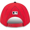 rote-und-schwarze-gebogene-snapback-kappe-9forty-m-crown-city-connect-der-chicago-white-sox-mlb-von-new-era