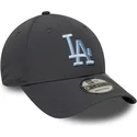 verstellbare-graue-kappe-mit-gebogenem-schirm-und-blauem-logo-9forty-recycled-von-los-angeles-dodgers-mlb-von-new-era