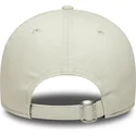beige-und-marineblau-verstellbare-9forty-side-script-kappe-der-new-york-yankees-mlb-von-new-era