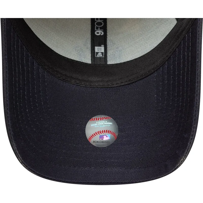 cepice-zaoblena-bezova-nastavitelny-9forty-side-script-new-york-yankees-mlb-new-era
