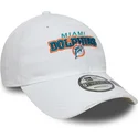 weisse-verstellbare-gebogene-kappe-9twenty-washed-distress-der-miami-dolphins-nfl-von-new-era