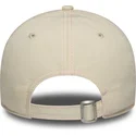new-era-mlb-new-york-yankees-9twenty-contrast-stitch-beige-verstellbare-damenkappe-mit-rosa-logo