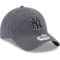 graue-verstellbare-curved-cap-mit-blauem-logo-9twenty-core-classics-der-new-york-yankees-mlb-von-new-era