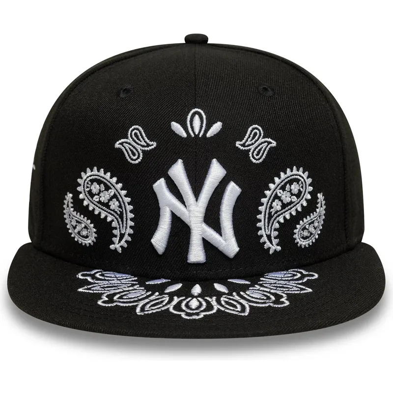 cepice-rovna-cerna-prilehava-59fifty-paisley-new-york-yankees-mlb-new-era