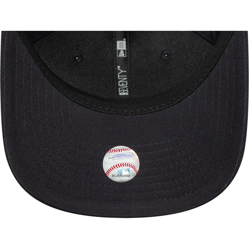 dunkelblaue-gebogene-snapback-kappe-9seventy-stretch-snap-patch-der-new-york-yankees-mlb-von-new-era