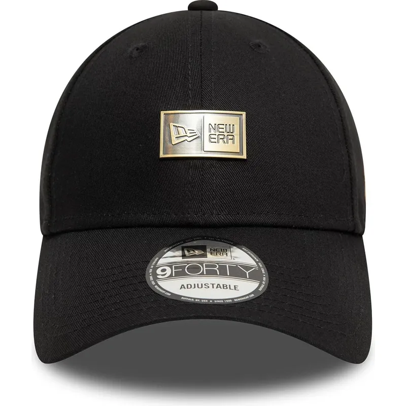 schwarze-verstellbare-curved-cap-9forty-badge-von-new-era