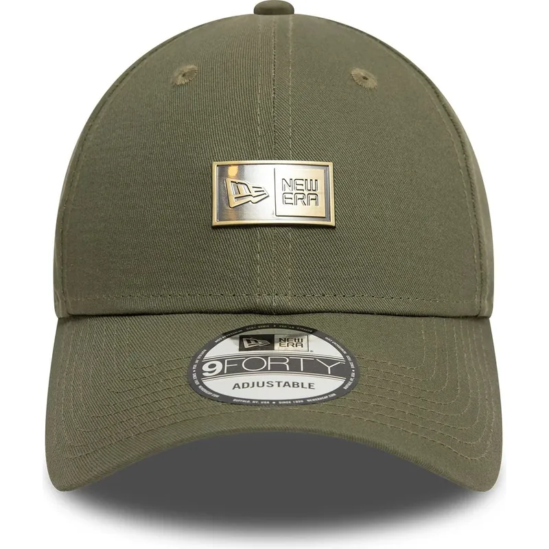 grune-verstellbare-curved-cap-9forty-badge-von-new-era