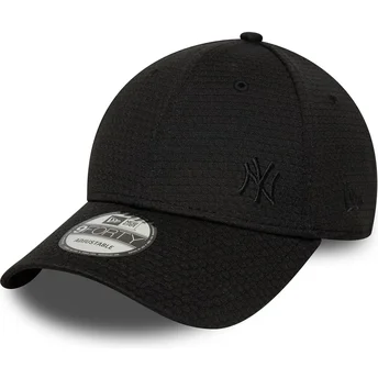 Schwarze gebogene Snapback-Kappe mit schwarzem Logo 9FORTY Flawless Mesh der New York Yankees MLB von New Era