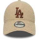 beige-verstellbare-curved-cap-mit-braunem-logo-9forty-borg-der-los-angeles-dodgers-mlb-von-new-era