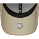 verstellbare-beige-kappe-mit-gebogenem-schirm-und-braunem-logo-9forty-borg-der-los-angeles-dodgers-mlb-von-new-era