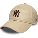 cepice-zaoblena-bezova-nastavitelny-9twenty-leather-new-york-yankees-mlb-new-era