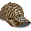 verstellbare-braune-kappe-mit-gebogenem-schirm-9twenty-hahnentritt-los-angeles-dodgers-mlb-von-new-era