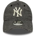schwarze-verstellbare-9twenty-houndstooth-kappe-der-new-york-yankees-mlb-von-new-era