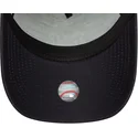 cepice-zaoblena-namornicka-modra-snapback-a-frame-outline-new-york-yankees-mlb-new-era
