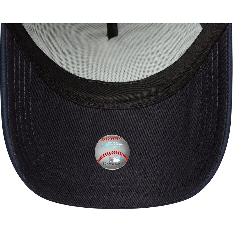 cepice-zaoblena-namornicka-modra-snapback-a-frame-script-new-york-yankees-mlb-new-era