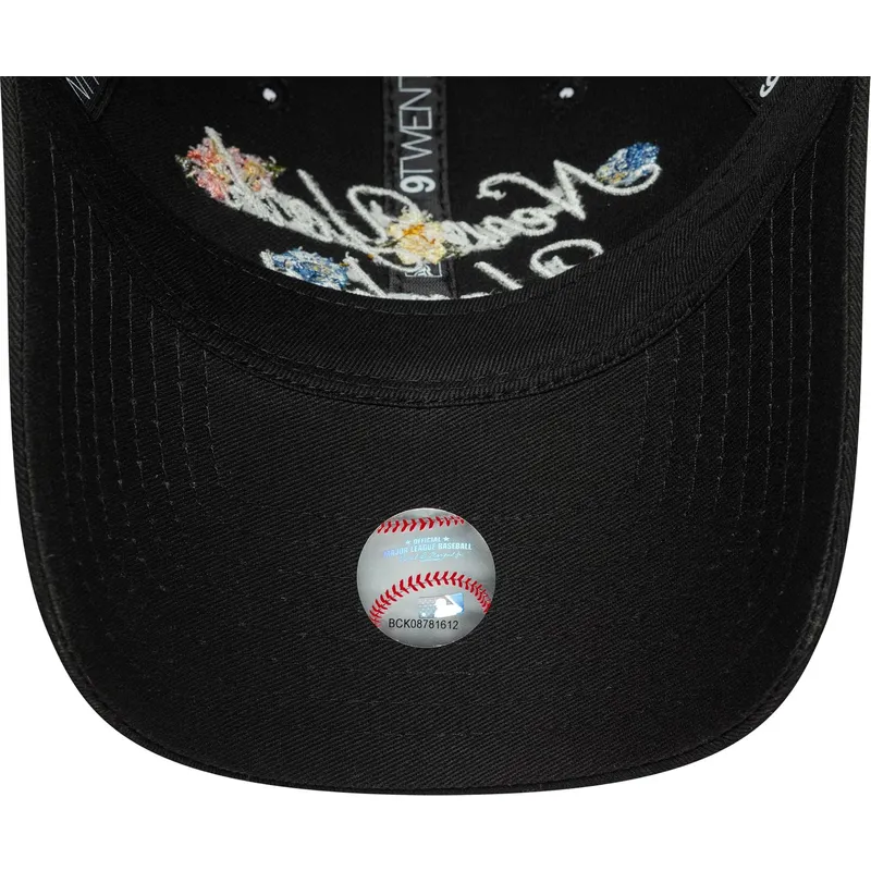cap-zaoblena-black-adjustable-strap-9forty-floral-script-new-york-yankees-mlb-new-era