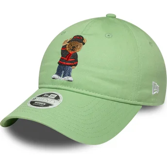 Grüne hellgrüne verstellbare Curved Cap für Damen 9TWENTY Bear von AC Milan Serie A von New Era