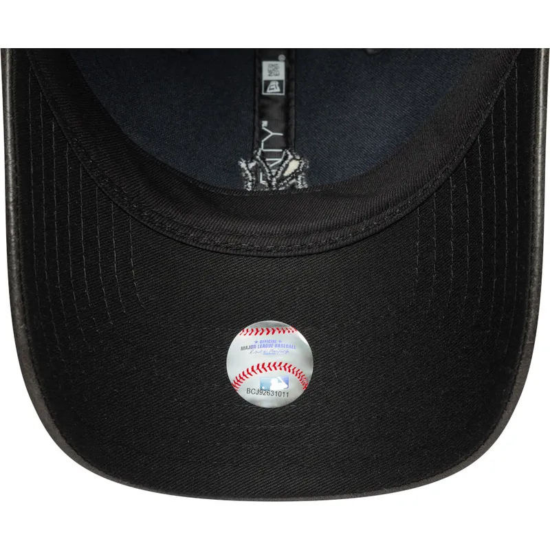 schwarze-gebogene-verstellbare-damenkappe-mit-schwarzem-logo-9twenty-tonal-der-new-york-yankees-mlb-von-new-era