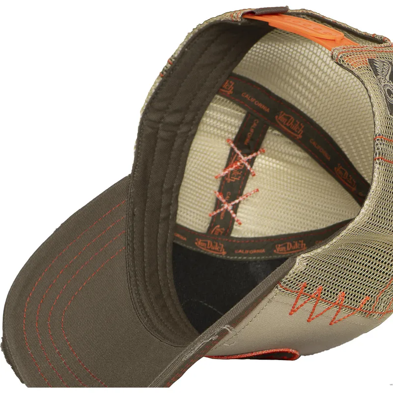 cepice-zaoblena-bezova-snapback-used-06-von-dutch