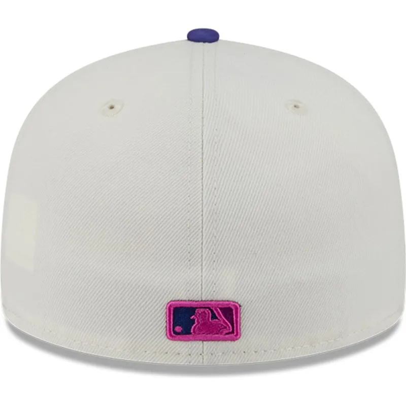 gorra-plana-beige-y-violeta-ajustada-59fifty-clr-dvlp-de-boston-red-sox-mlb-de-new-era