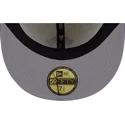 beige-und-violette-anliegende-flat-cap-59fifty-clr-dvlp-der-new-york-yankees-mlb-von-new-era