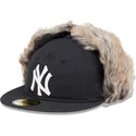 schwarze-enganliegende-59fifty-winter-dog-ear-flatcap-der-new-york-yankees-mlb-von-new-era