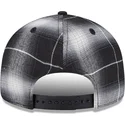 gorra-plana-negra-snapback-9fifty-retro-crown-plaid-de-boston-red-sox-mlb-de-new-era