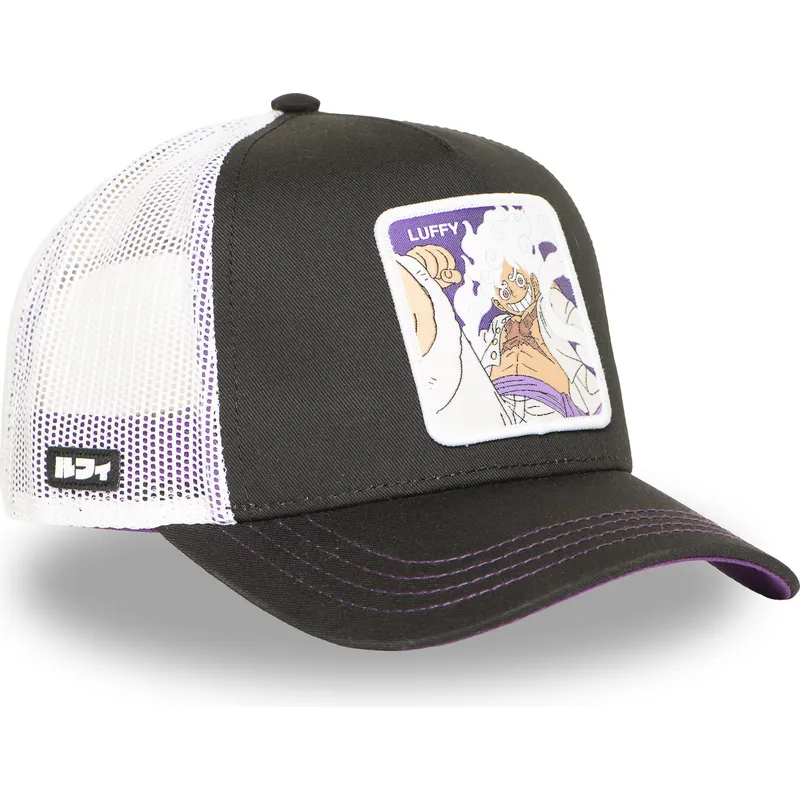 trucker-cap-schwarz-und-weiss-monkey-d-luffy-op6-gea-one-piece-von-capslab