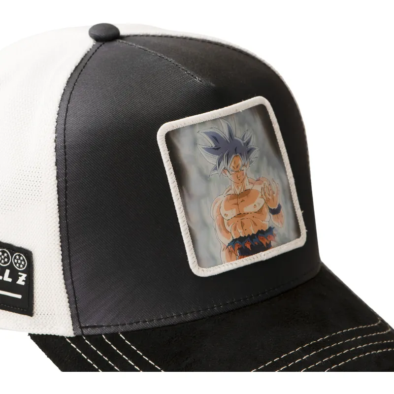 cap-zaoblena-black-snapback-son-goku-dragon-ball-capslab