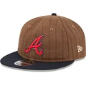 gorra-plana-marron-y-azul-marino-ajustable-9fifty-retro-crown-wool-pinstripe-de-atlanta-braves-mlb-de-new-era