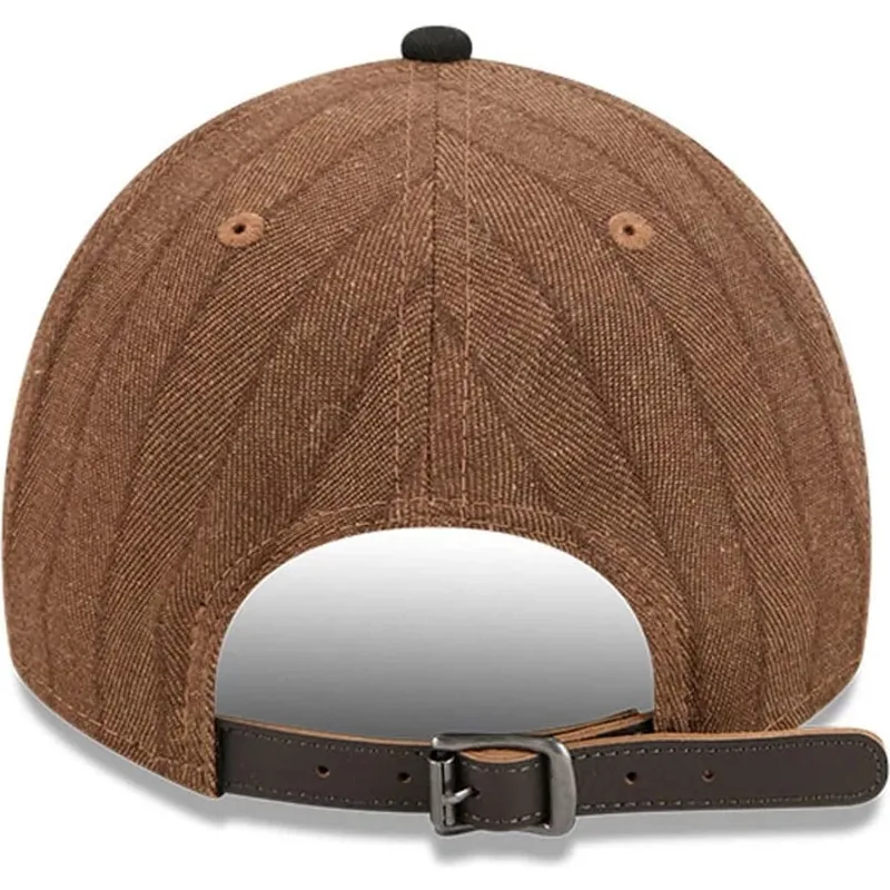 braune-und-schwarze-verstellbare-curved-cap-9twenty-a-frame-wool-pinstripe-der-chicago-white-sox-mlb-von-new-era