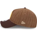 verstellbare-braune-9twenty-a-frame-wool-pinstripe-kappe-der-san-diego-padres-mlb-von-new-era